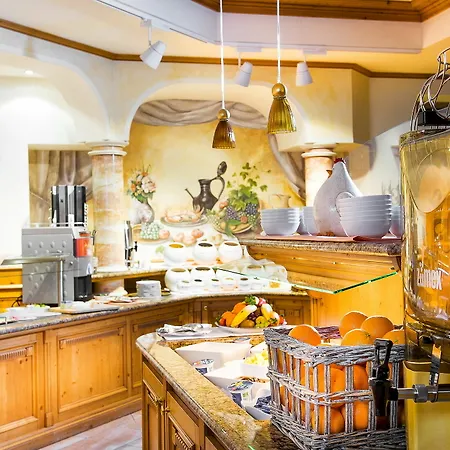 Henri Seefeld (adults Only) מלון