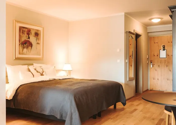 호텔 Henri Seefeld (adults Only) 제펠드 인 티롤