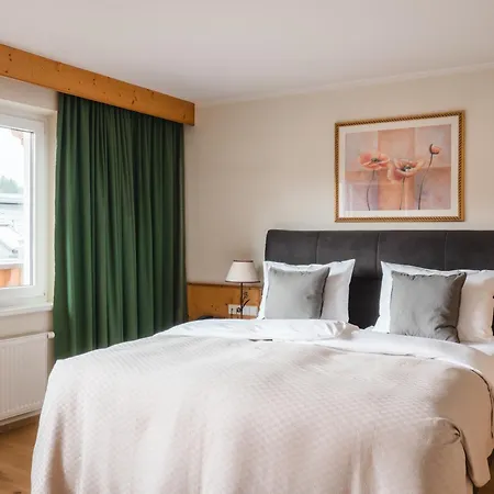 Henri Seefeld (adults Only) 4*